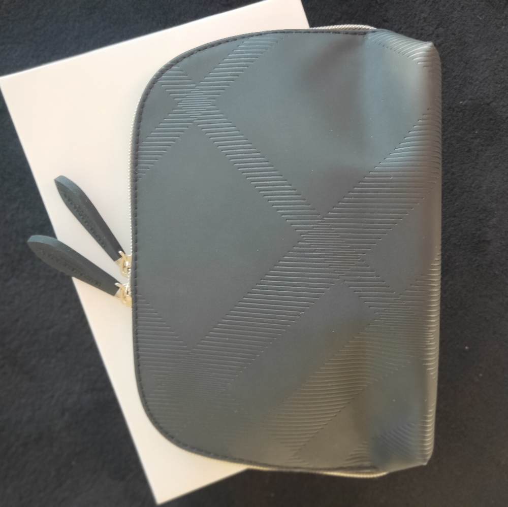 Burberry Beauty medium pouch